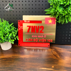 Biển Số Nhà Inox Xước Vàng Kết Hợp Alu Đỏ – Cờ Đỏ Sao Vàng – Chữ Nổi 3D Trang Trọng