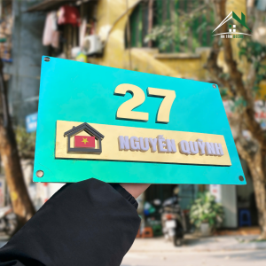 Biển Số Nhà Inox Gương Xanh Kết Hợp Gương Vàng – Chữ 3D Nổi – Điểm Nhấn Lá Cờ Việt Nam